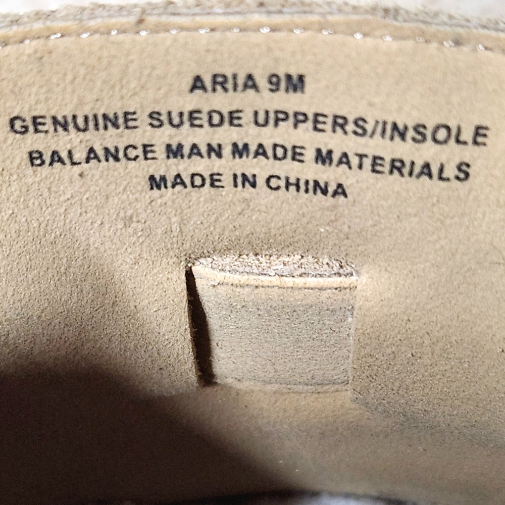 Haute Hippie Aria Suede Mule Clogs Tan Beige Buckle Slip-On 9M NWOT - Picture 4 of 11